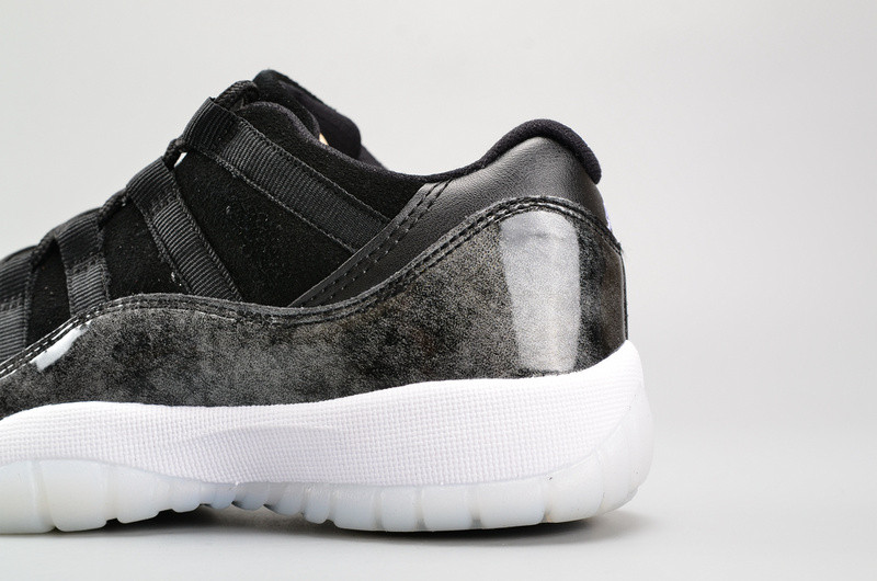 AIR JORDAN 11 RETRO LOW BG (GS) "BARON" womens 528896-010