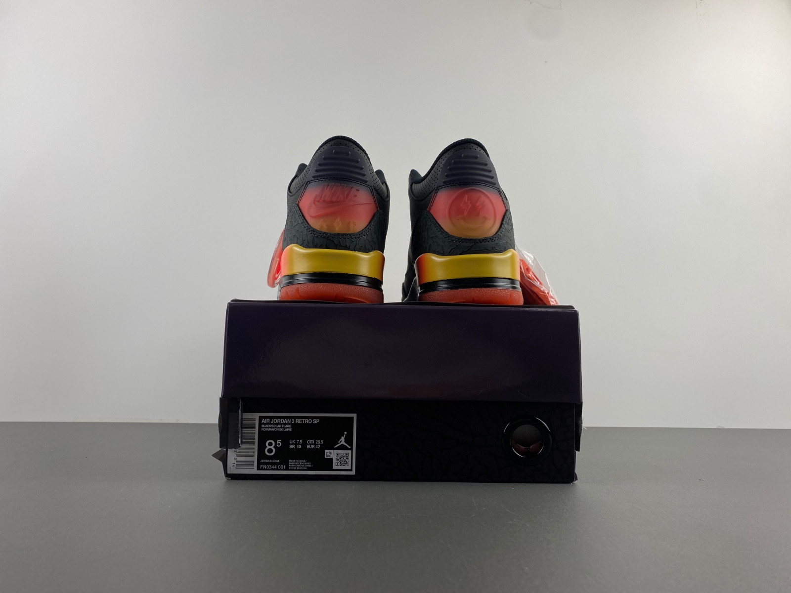 Air Jordan 3 X J Balvin “Rio” FN0344-001