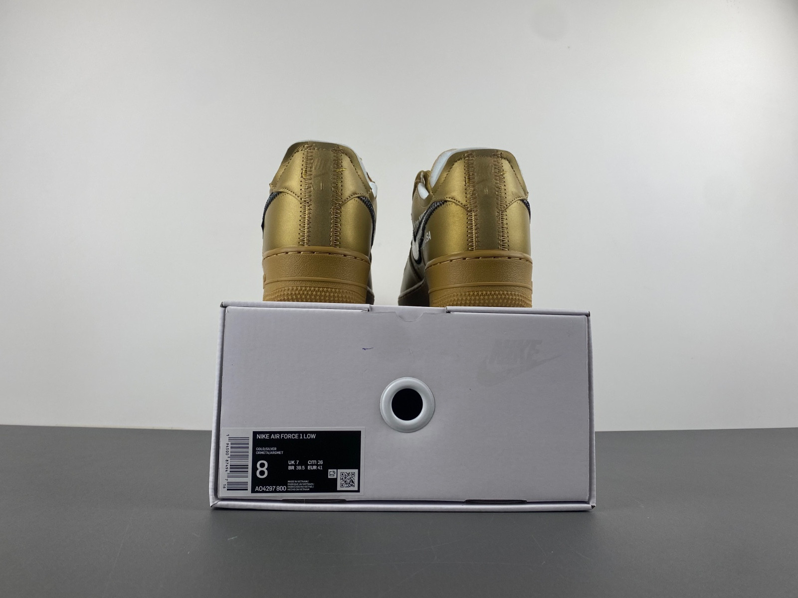 OFF White x Nike Air Force 1 AO4297-800