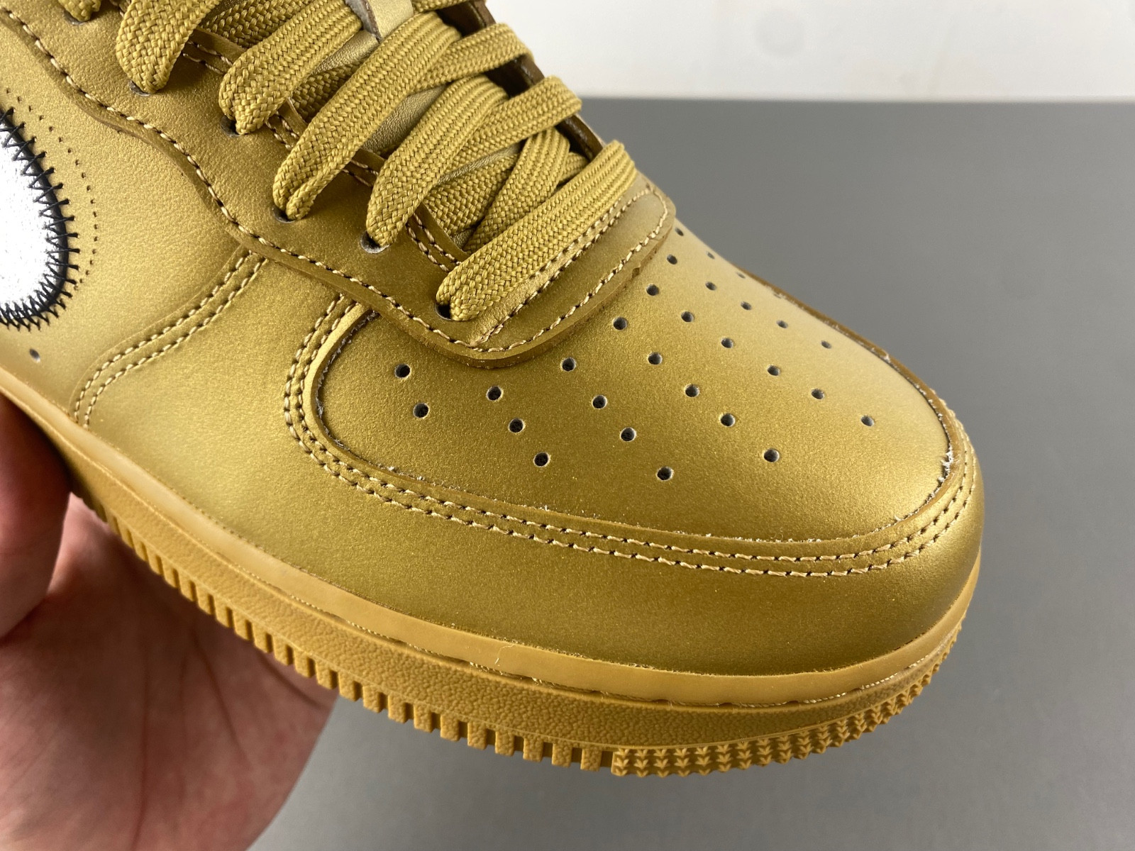 OFF White x Nike Air Force 1 AO4297-800