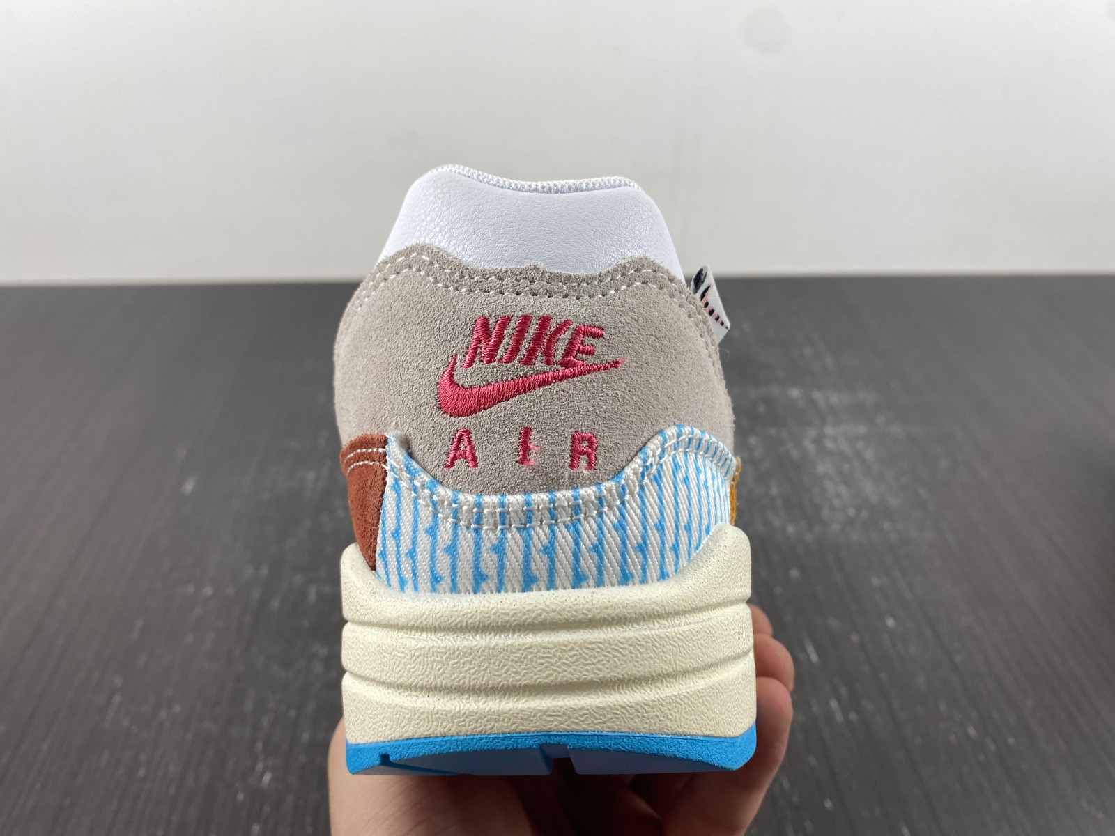 Nike Air Max 1 WMNS “All Petals United” FQ0256-131