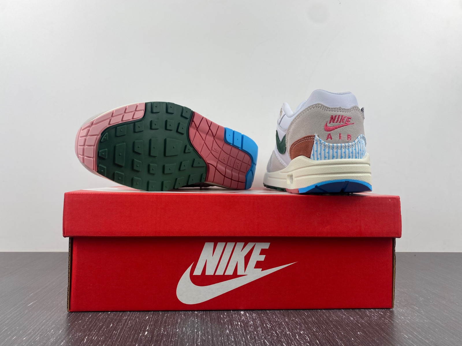 Nike Air Max 1 WMNS “All Petals United” FQ0256-131