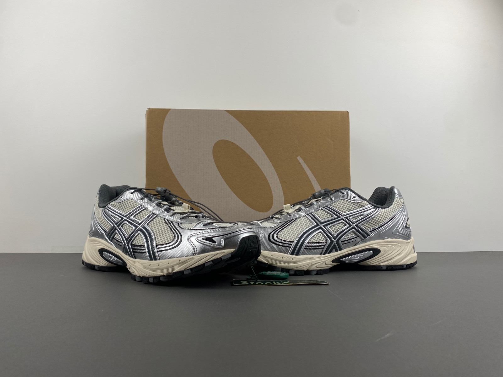As*ic*s sneaker
