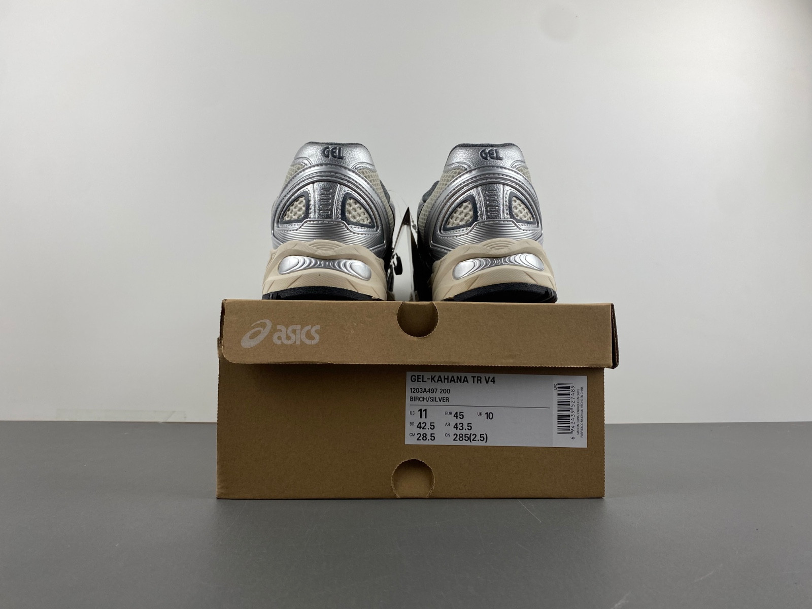 As*ic*s sneaker