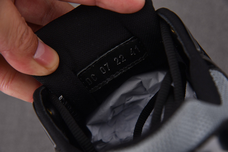 DR B30 Sneaker