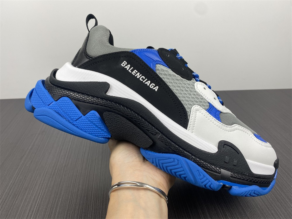 BLCG Triple S 536737-W2CA1-4124