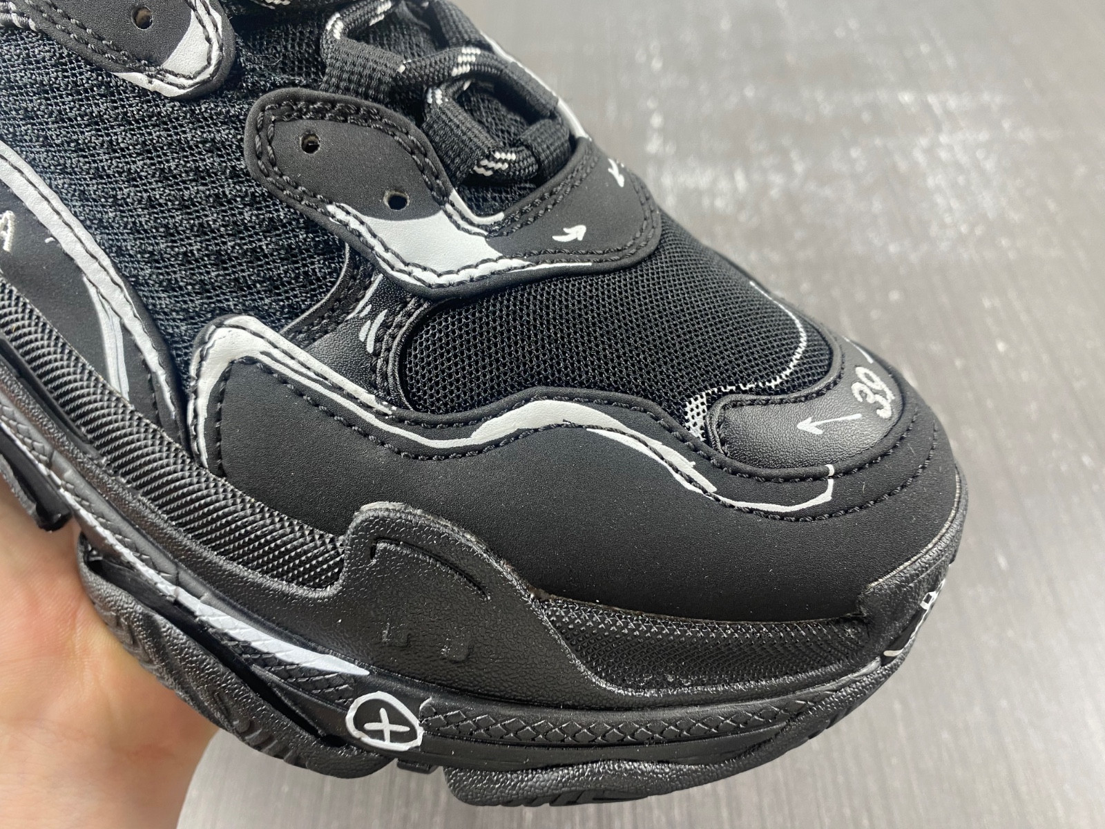Ba*len*cia*ga triple s  536737 w2fw6 0102