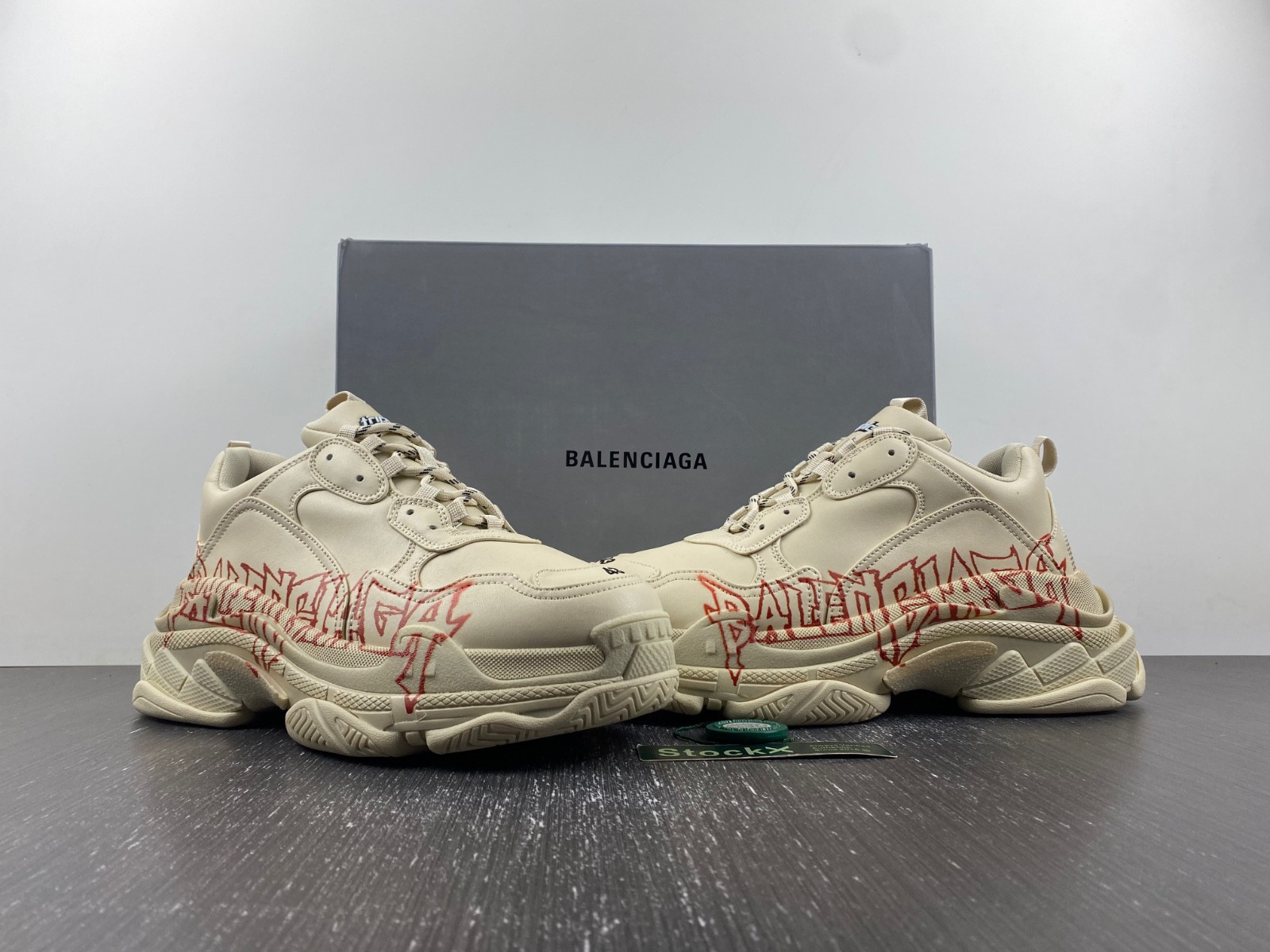 Ba*len*cia*ga triple s