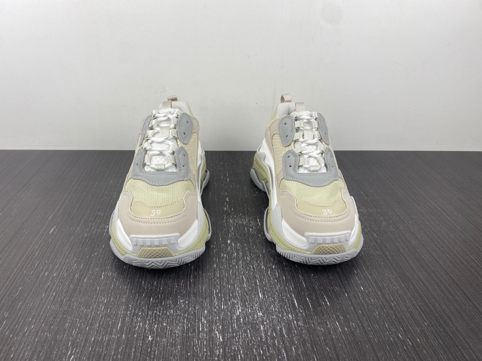 Ba*len*cia*ga triple s  524039 w2fw4 9790