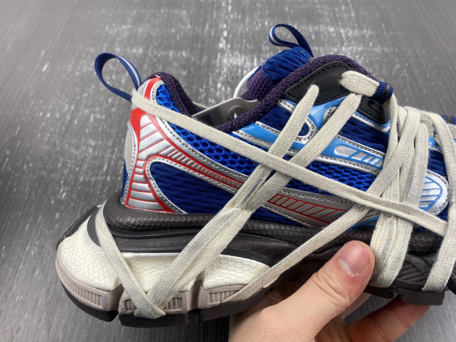 Ba*len*cia*ga phantom sneaker 778698 w3xll 0525