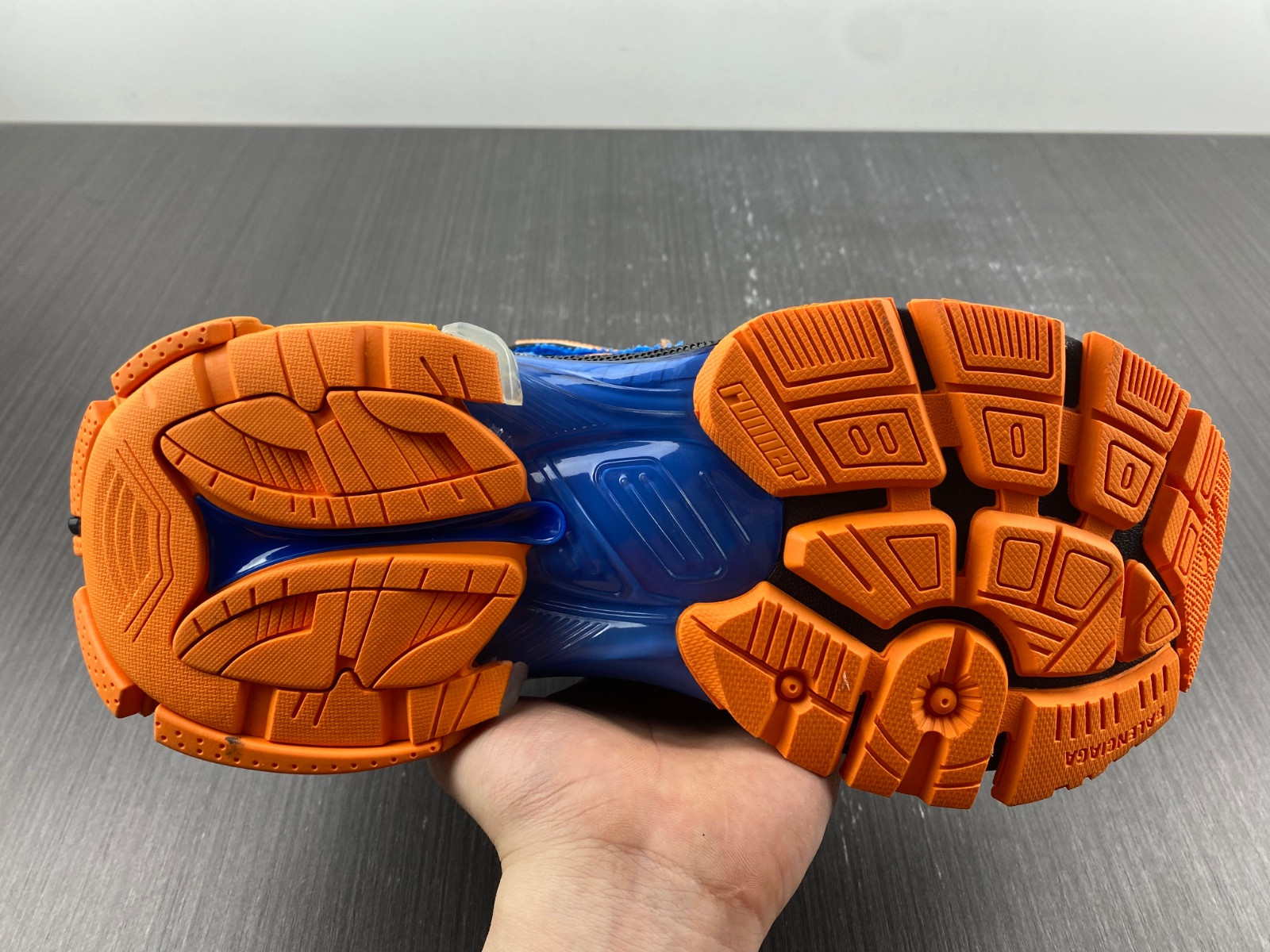 Ba*len*cia*ga runner 677403 w2rb1 1120
