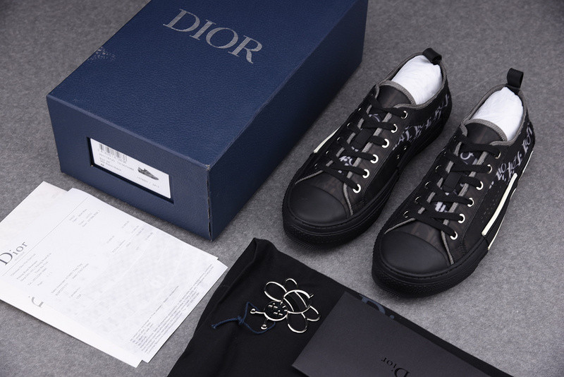 DR B23 Low Top Canvas Oblique Black 3SN249YJP_H960
