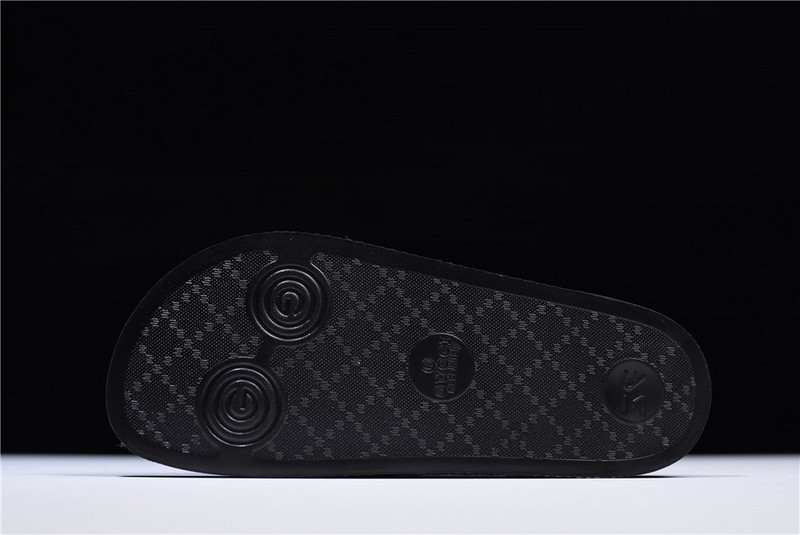 gc black S*p*e canvas guccy print slide