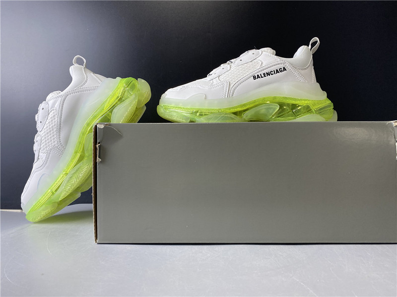 BLCG Triple S 544351-W09O1-0828