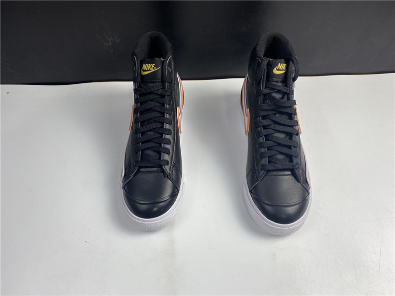 Nike Blazer Mid