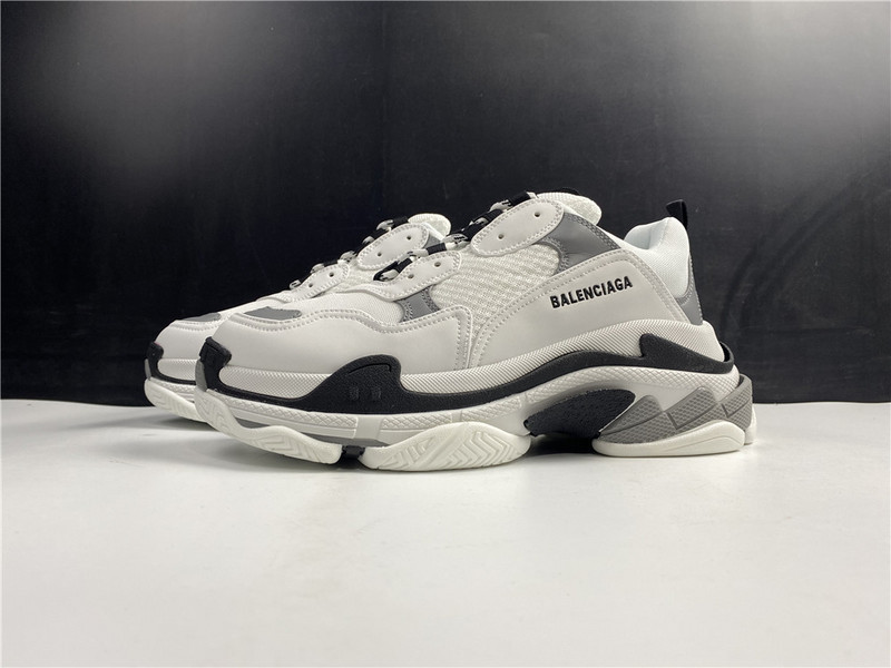 BLCG Triple S 536737-W0901-9089