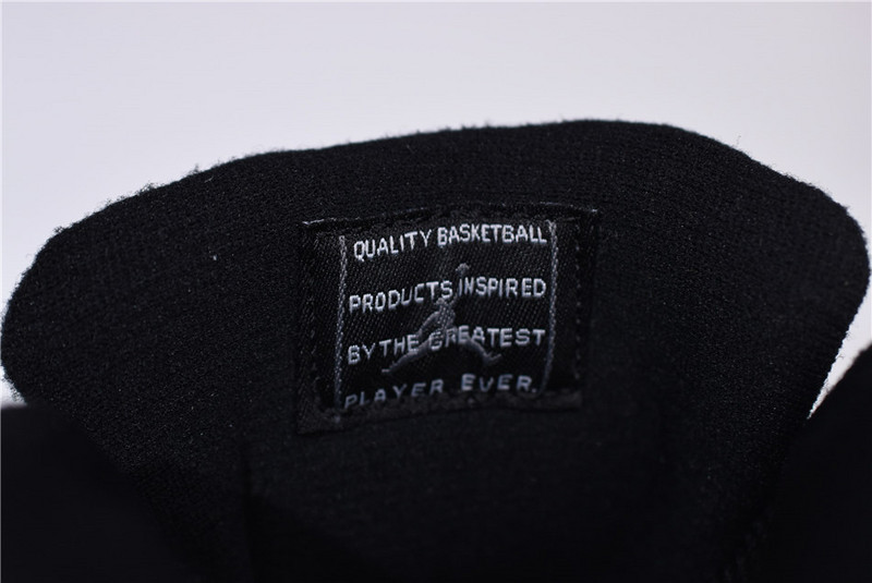 Air Jordan 11 “Cap and Gown” black 378037-005