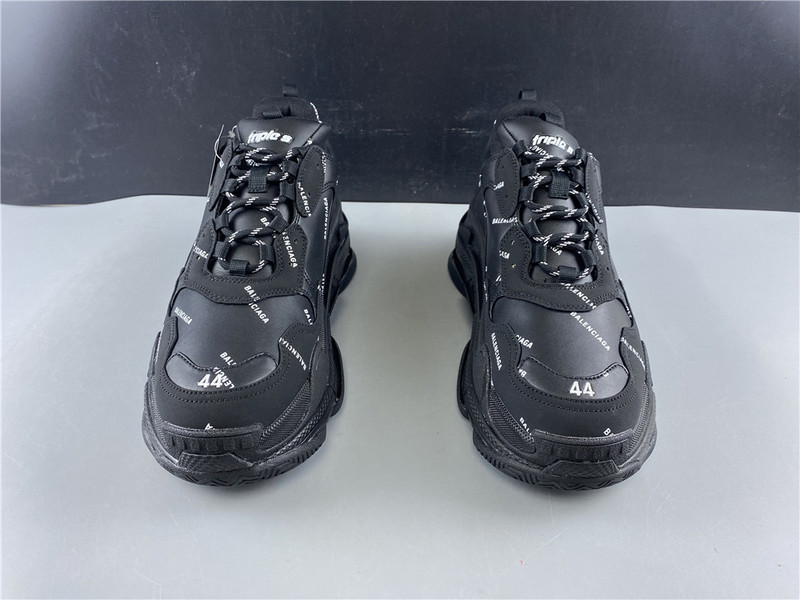 BLCG Triple S 524039-W06E2-2020