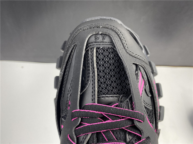 BLCG Track 3.0 542023-W1LA1-2046