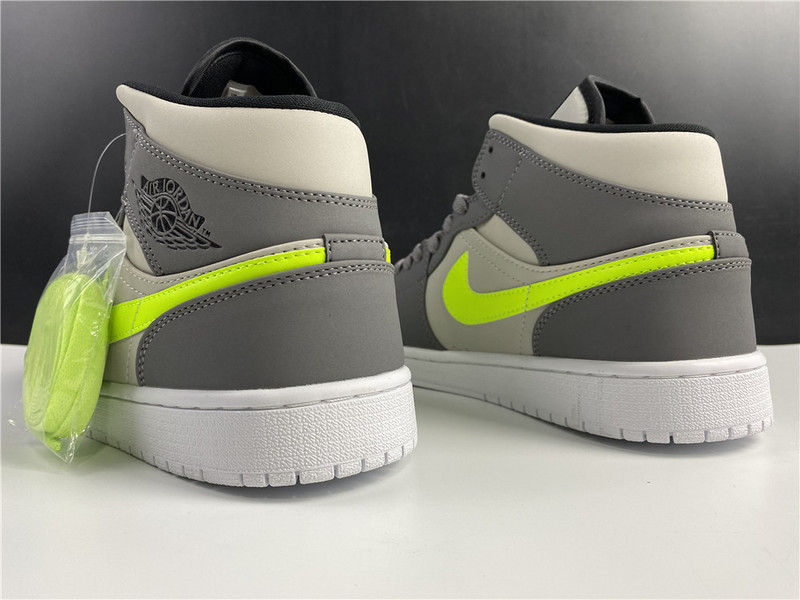 Air Jordan 1 Mid Gunsmoke Volt 554724-072