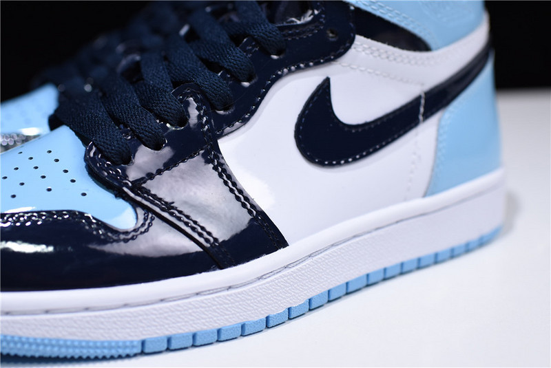 Air Jordan 1 Retro High OG “UNC Patent” CD0461-401