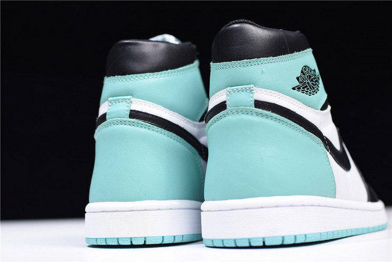 Air Jordan 1 High OG “Igloo” 861428-100