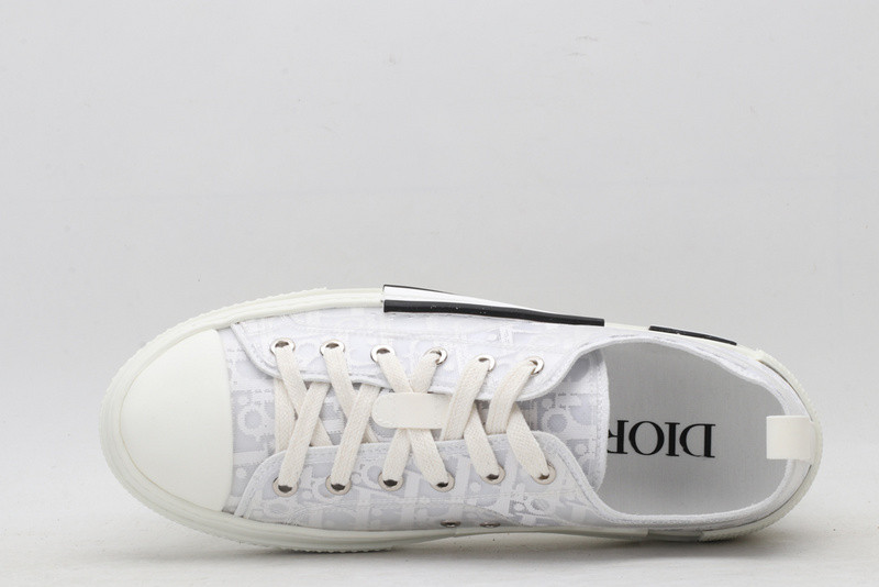 DR B23 Low Top Logo Oblique 3SN249YNT_H060