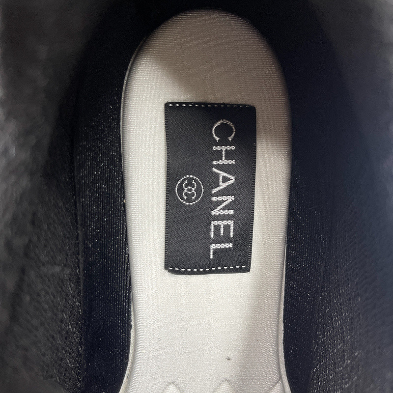 CNL Sneakers