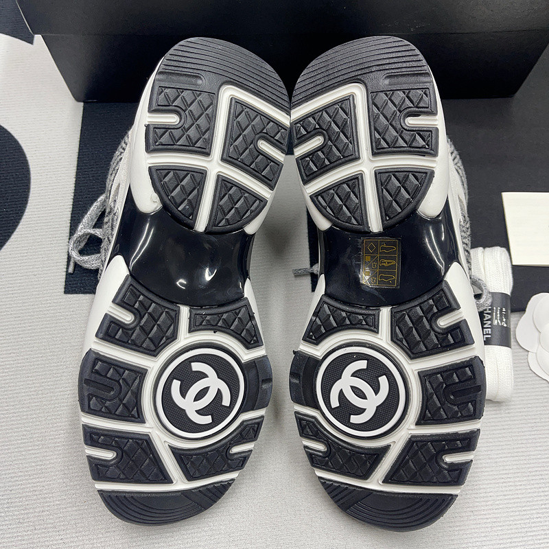 CNL Sneakers