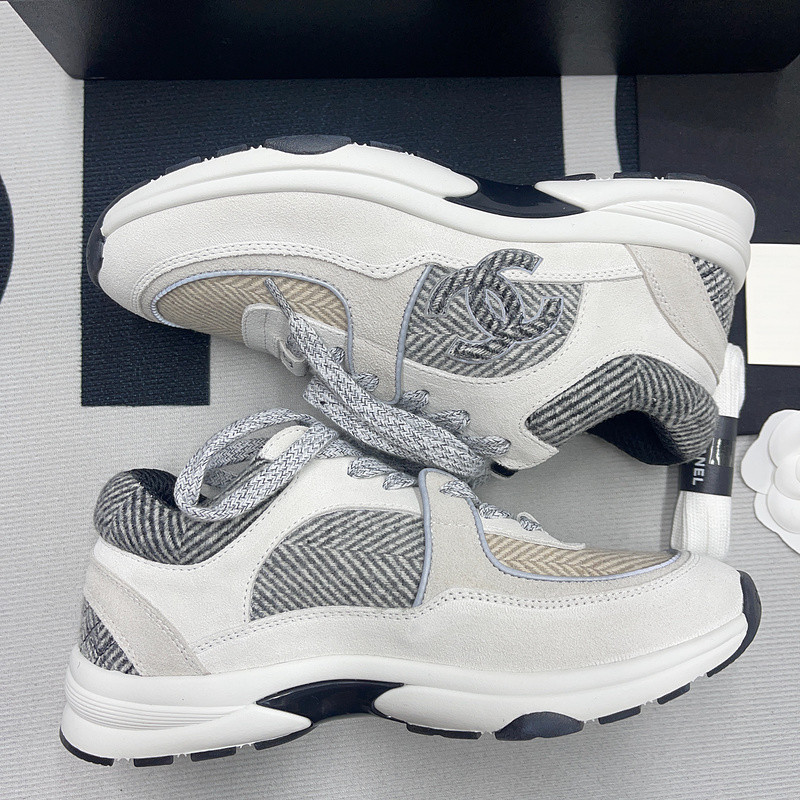 CNL Sneakers