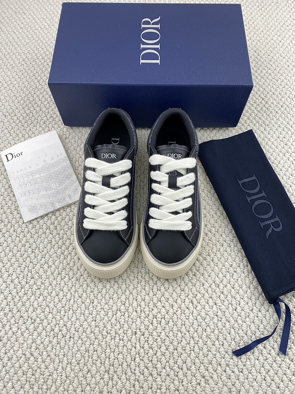 DR B33 Sneaker