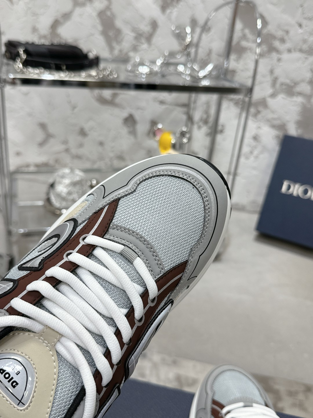 DR B30 Sneaker