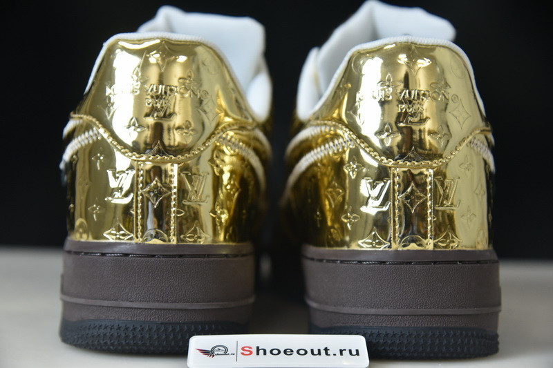 AIR FORCE 1 LOW Metallic Gold