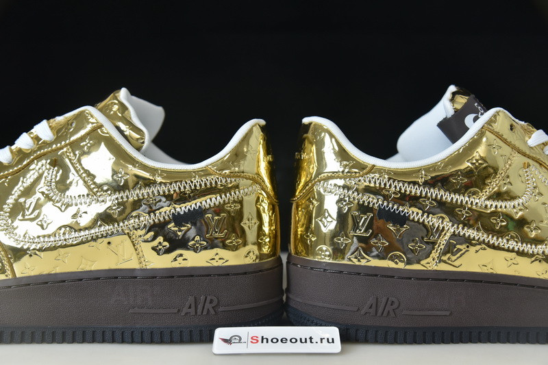 AIR FORCE 1 LOW Metallic Gold