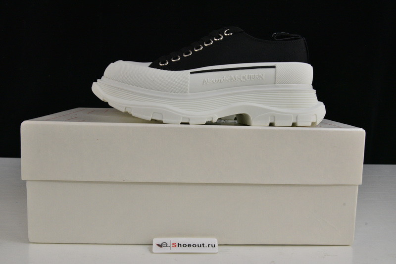 MQ Sneakers