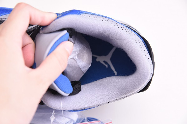 Air Jordan 3 Retro