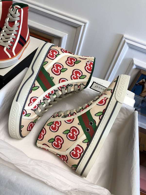 GC Sneakers
