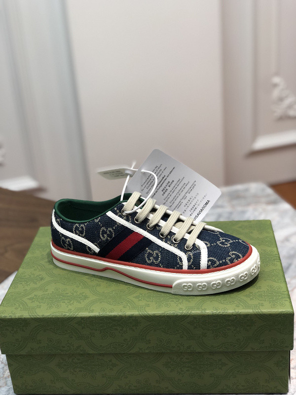 GC Sneakers