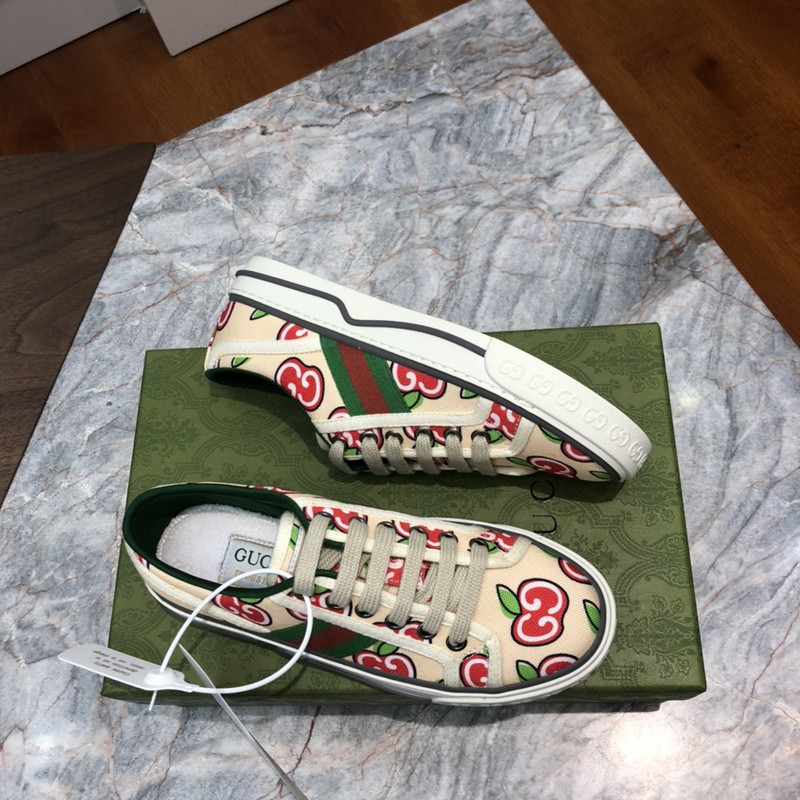 GC Sneakers