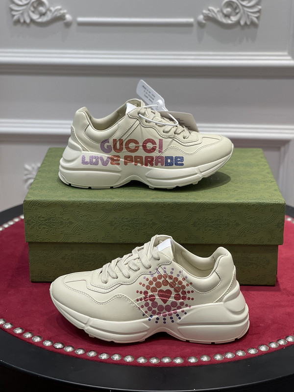 GC Sneakers