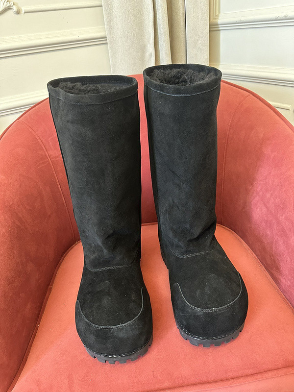 Ba*len*cia*ga boots
