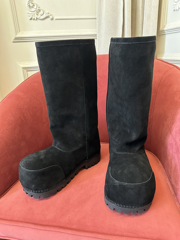 Ba*len*cia*ga boots