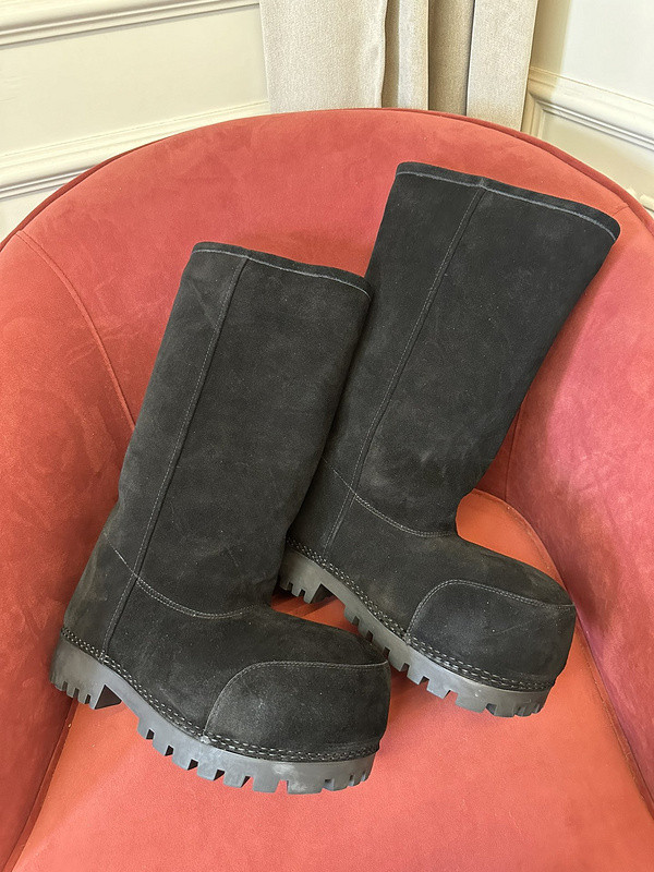 Ba*len*cia*ga boots