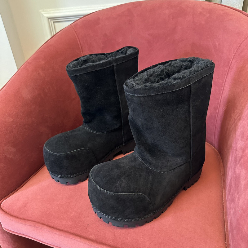 Ba*len*cia*ga boots