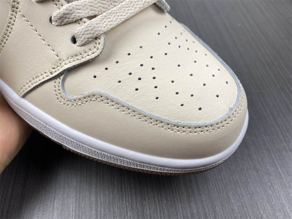 Air Jordan 1 Mid GS “Fleece” DO2207-264