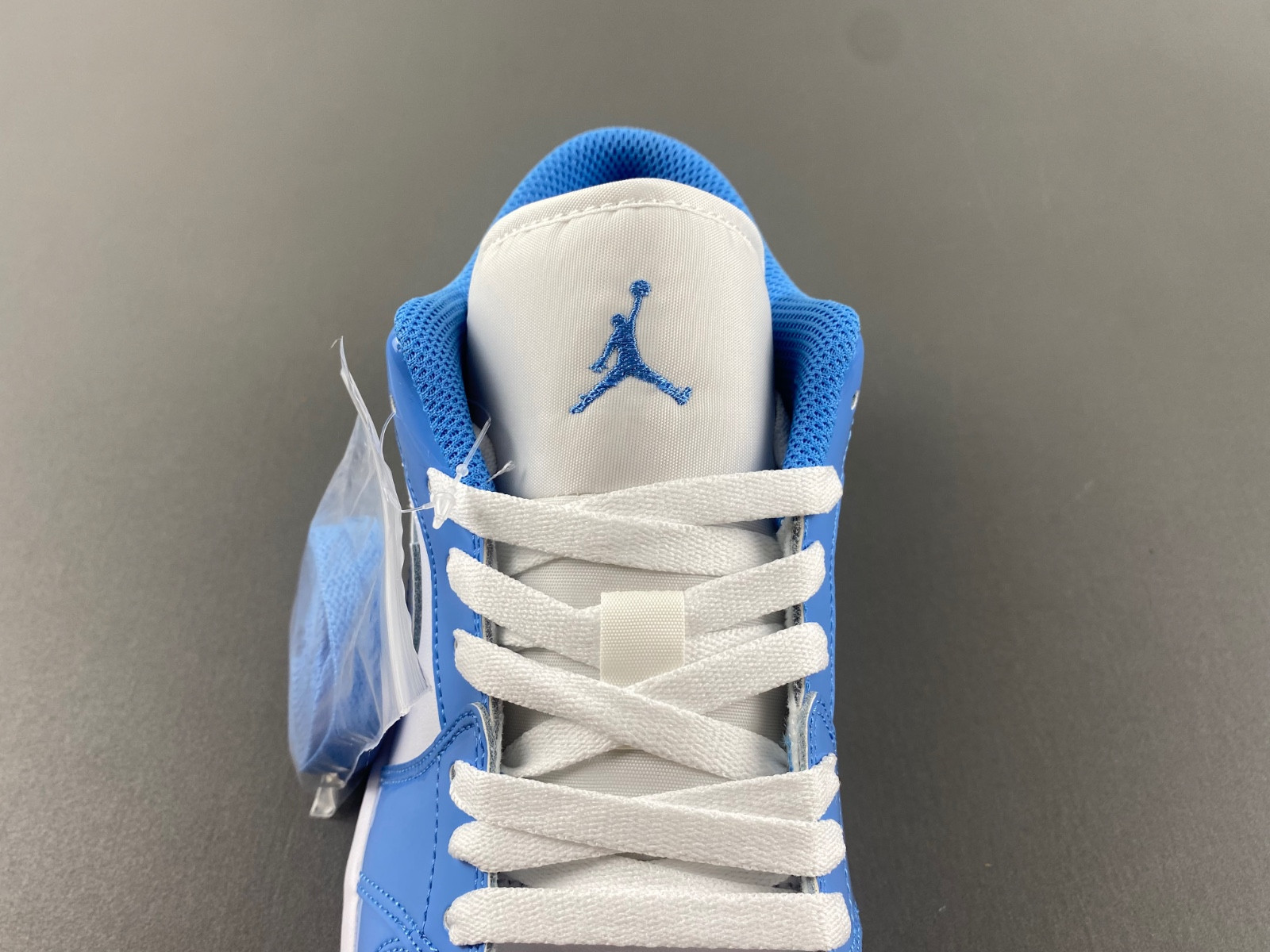 Air Jordan 1 Low “Legend Blue” FZ2138-114