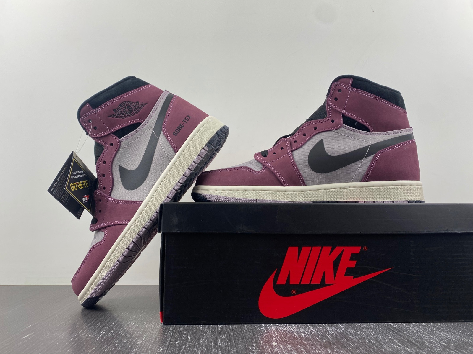 AIR JORDAN 1 HIGH ELEMENT GORE-TEX 