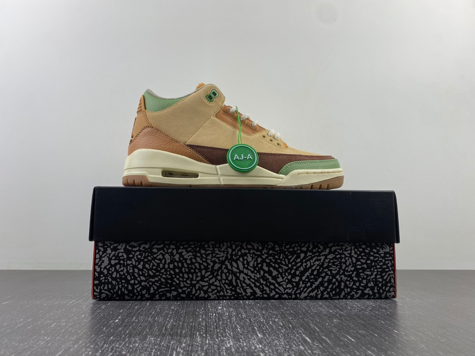 Jordan 3 CT8532-102