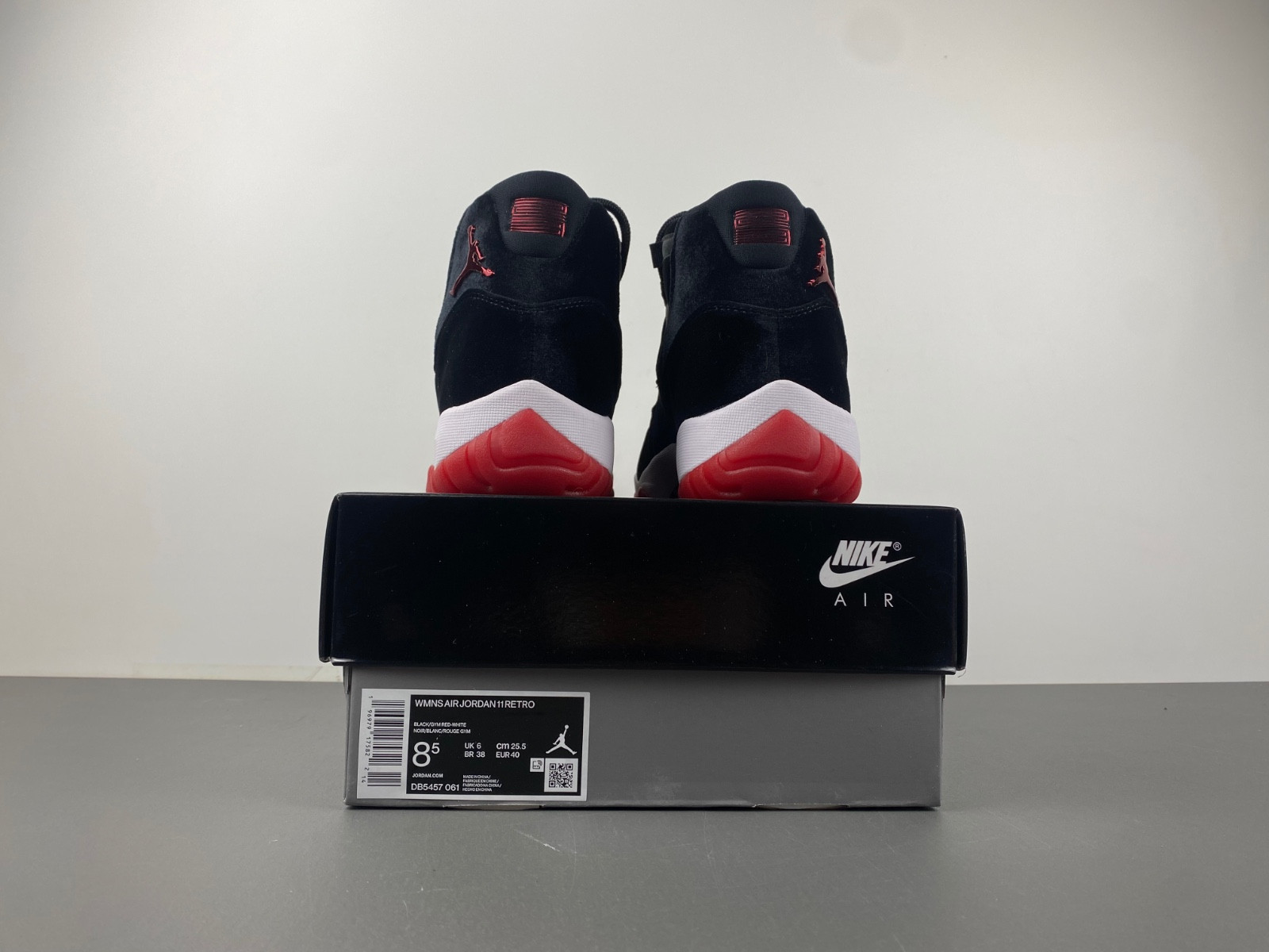Air Jordan 11 WMNS DB5457-061