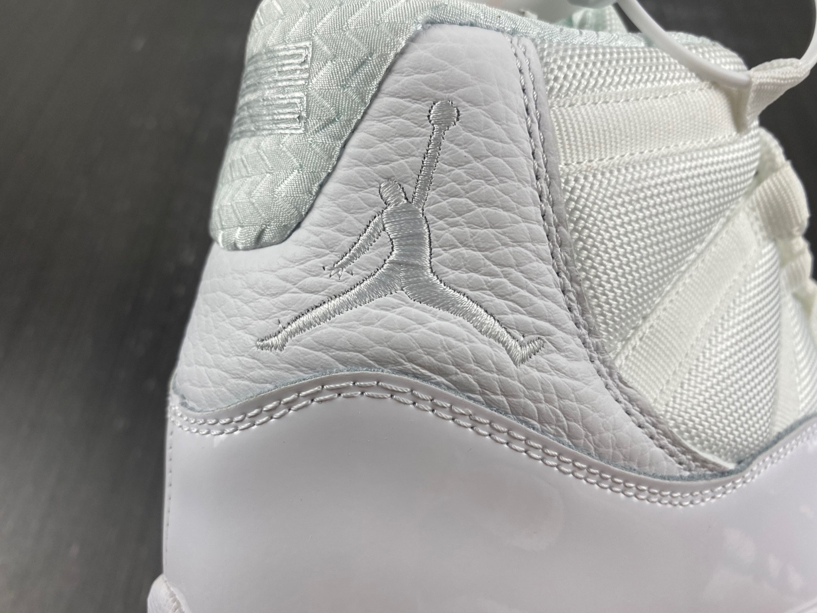 Air Jordan 11 Retro